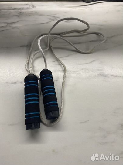 Гимнастическая скакалка