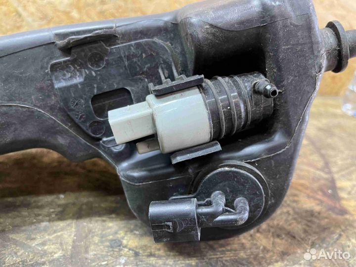 Бачок омывателя Mercedes E W213