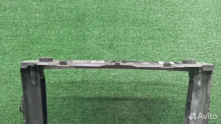 Рамка радиатора Bmw 5-Series