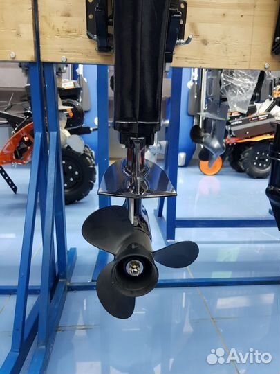 Лодочный мотор Nissan Marine NM 30 H S