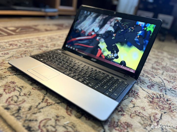 Игровой Ноутбук Acer core i5/10гб/GeForce 710m