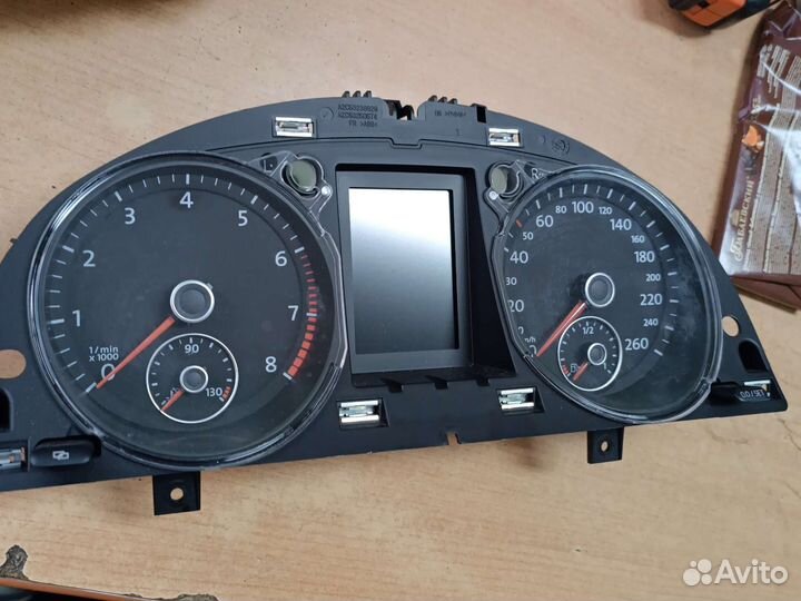 Щиток Фольксваген Пассат b7