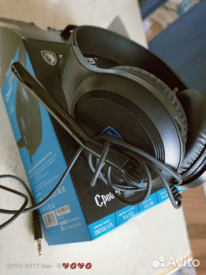 Наушники с микрофоном