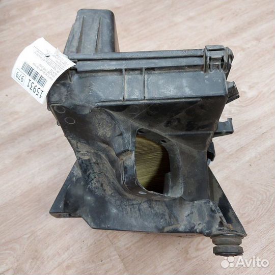 Корпус воздушного фильтра Volvo S80 1998-2006