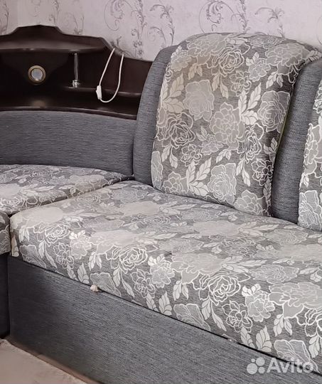 Угловой диван б/у