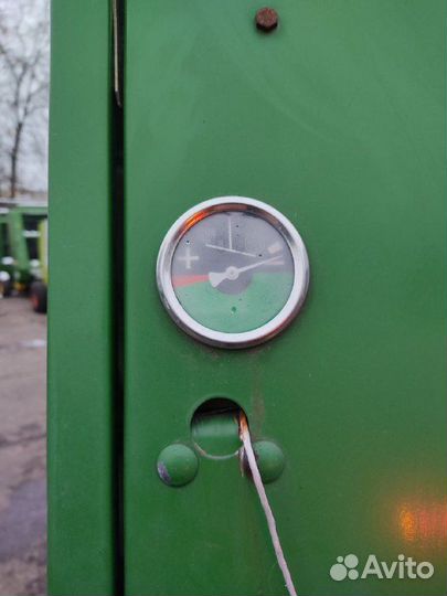 Пресс-подборщик John Deere 550, 1993