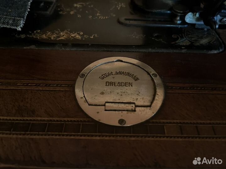 Антикварная швейная машинка Siedel&Naumann
