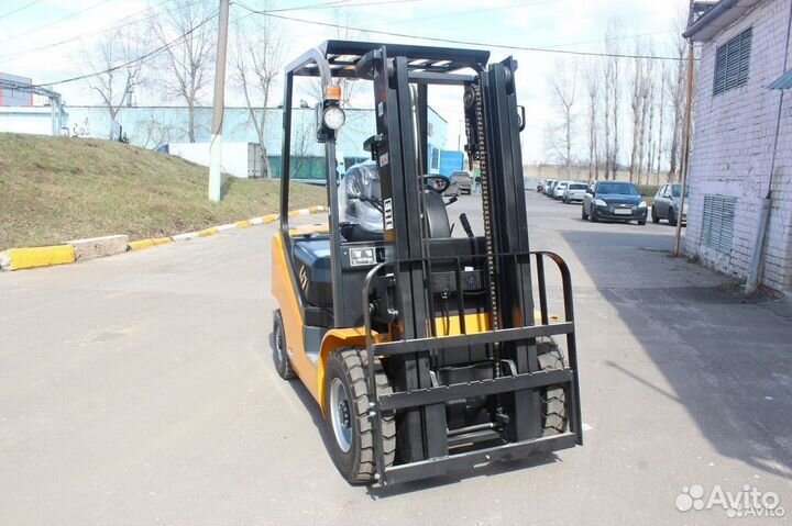 Вилочный погрузчик UN Forklift FG20, 2023