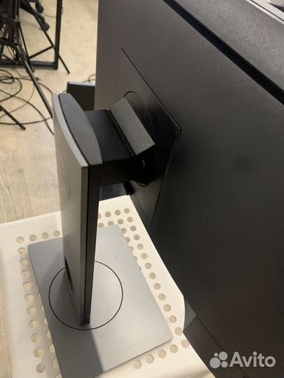 Монитор dell p2017h 19.5