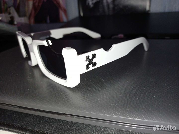 Солнцезащитные очки off white