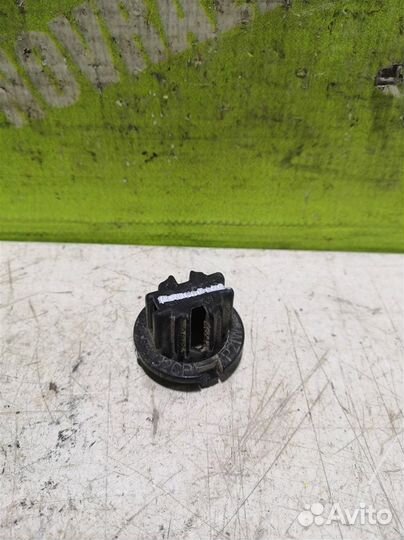 Патрон Мерседес Бенз 210 Е-класс