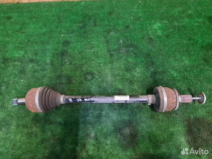 Volvo XC90 T8 привод задний левый гибрид