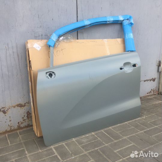 Дверь перед левая Kia Rio 11-17г 760031W010