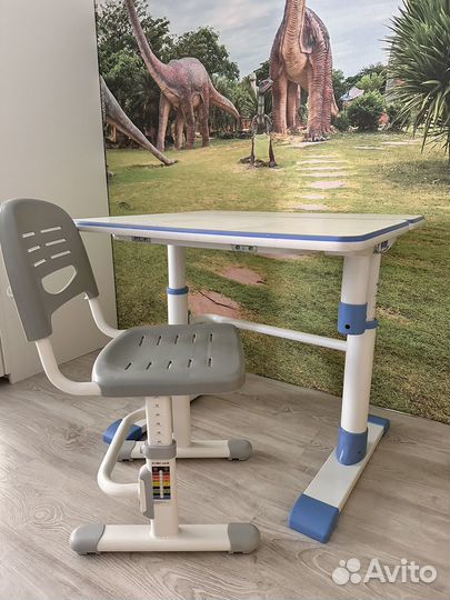Растущая парта и стул