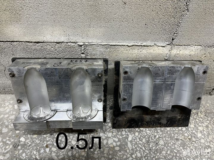 Пресс-формы для выдува пэт бутылок 16 штук