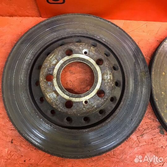 Тормозной диск задний Audi a8 d3