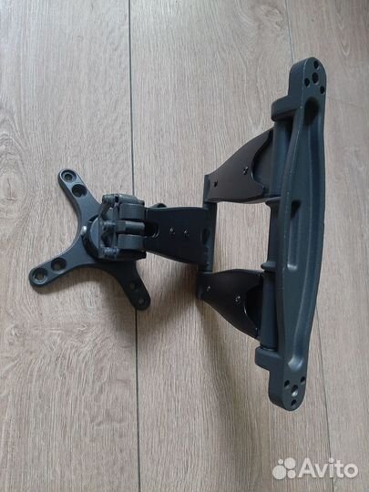 Крепление для монитора на стенку