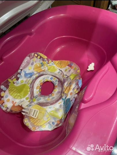 Ванночка для купания и пеленальный столик brevi