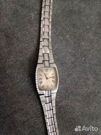 Часы наручные женские луч СССР