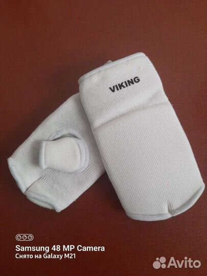 Перчатки для единоборств