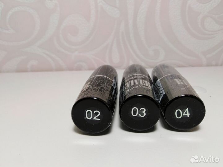 Помада увлажняющая