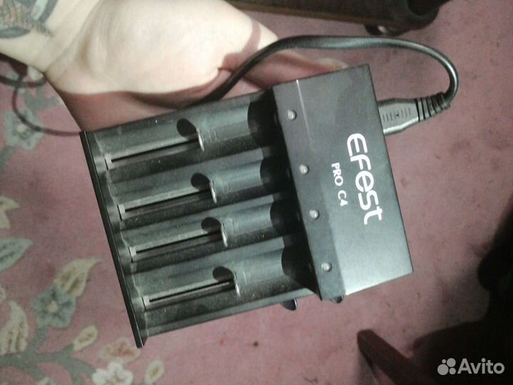 Зарядное устройство для акб Efest