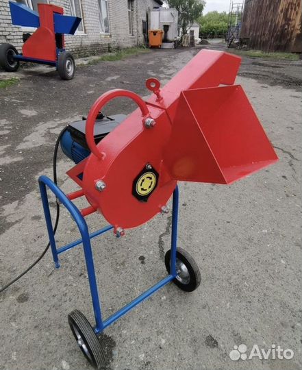 Измельчитель веток аренда