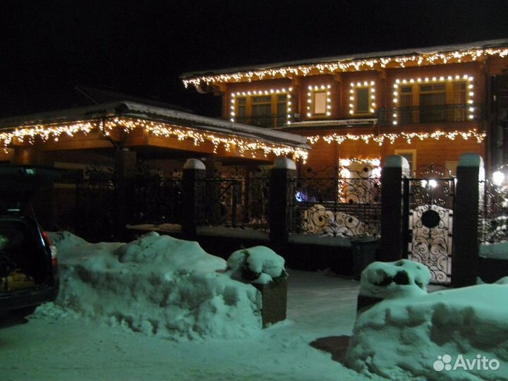 Новогоднее украшение деревьев, домов