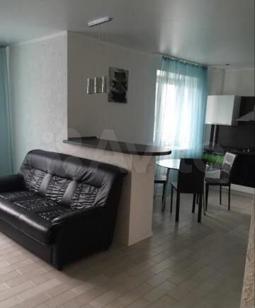 3-к. квартира, 60 м², 2/5 эт.