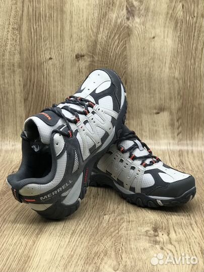 Мужские кроссовки Merrell