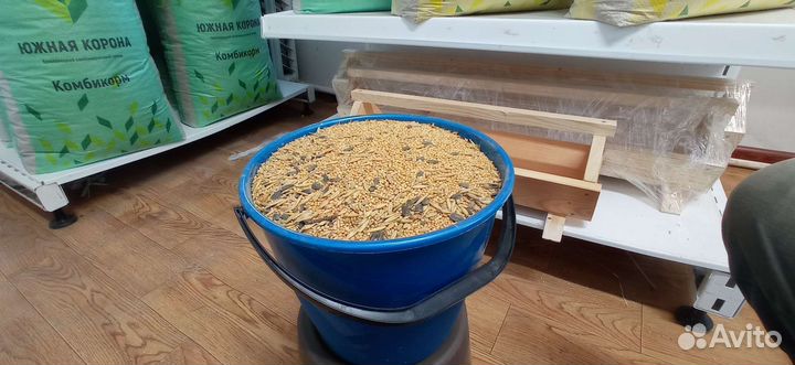 Комбикорм для попугая
