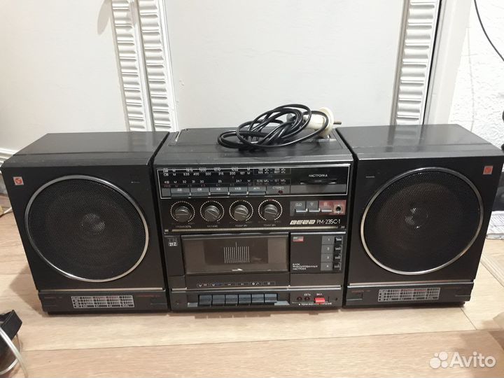 Магнитола вега рм 235С 1.Рабочая