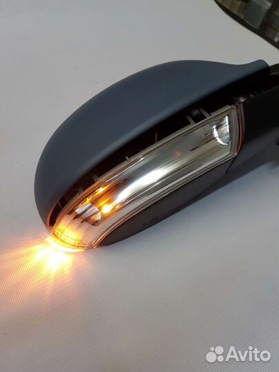 Зеркало элек. R Passat c 2001 г. с поворотником