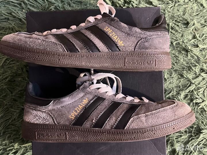 Adidas spezial