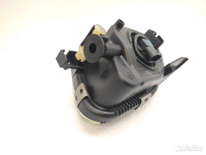 Фара противотуманная передняя правая Mercedes-Benz