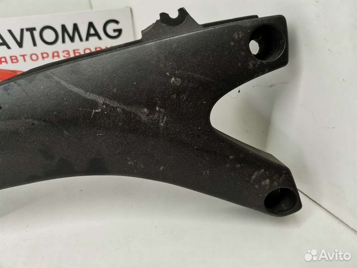 Подрамник правая часть (Suzuki gsx-r 600/750)