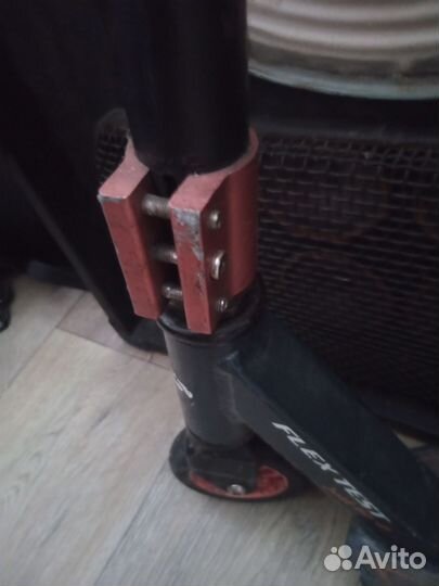 Трюковой самокат tech team duker 101