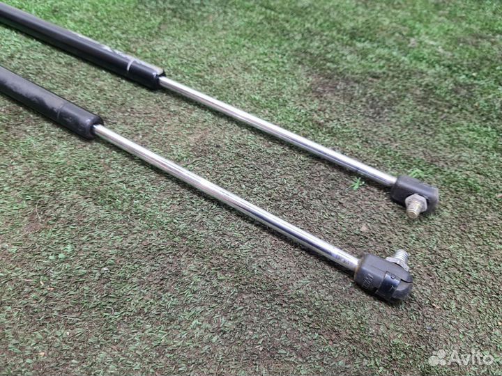 Амортизатор капота УАЗ Патриот Газовый упор капот