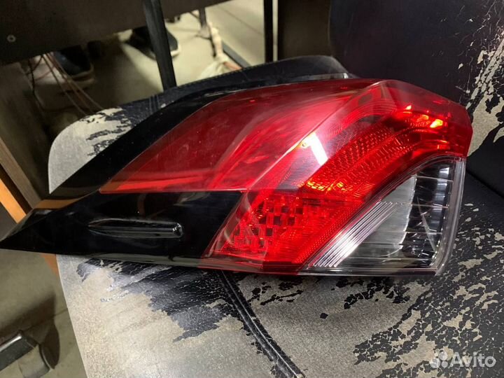 Фонарь левый в крыло Toyota Rav 4 XA 50