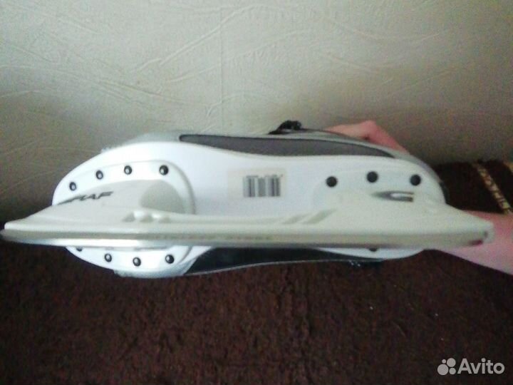 Коньки хоккейные Graf новые