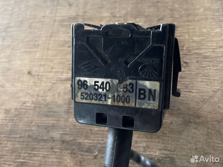 Переключатель подрулевой Chevrolet Авео