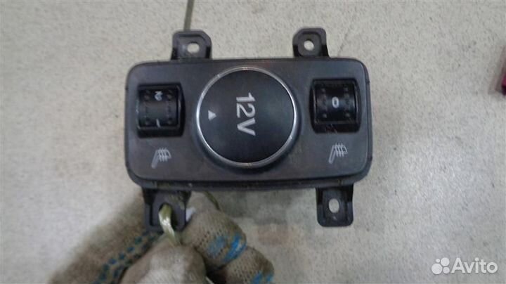 Кнопка обогрева сидений Ford Focus 3 2011-2018