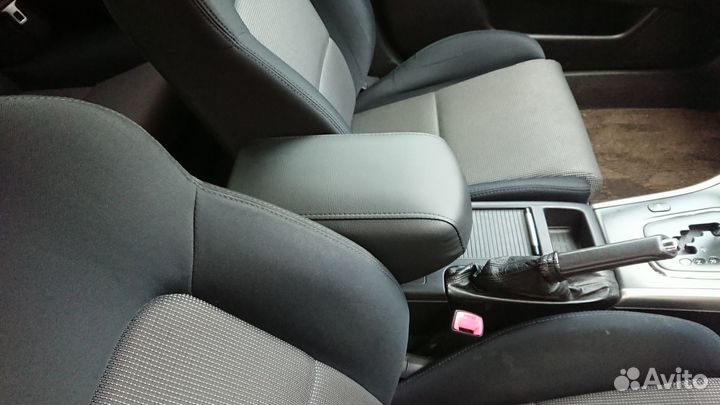 Подлокотник для авто