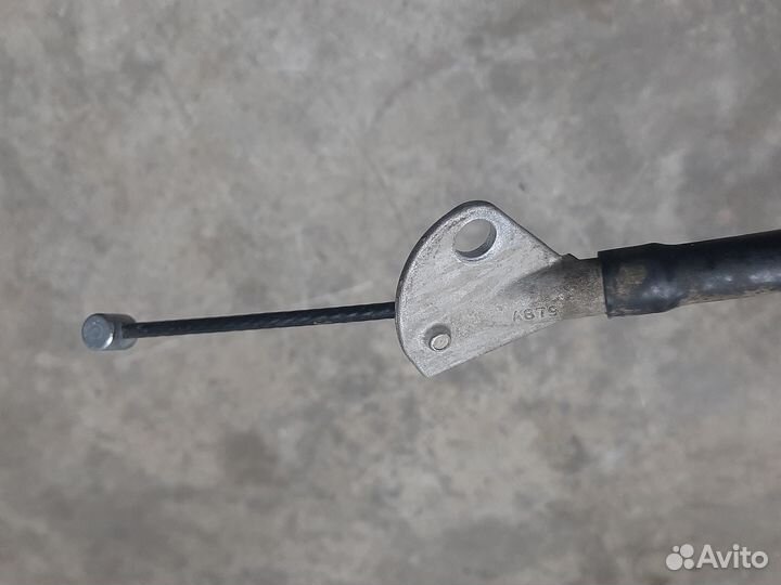 Трос ручного тормоза правый Toyota Rav 4 40-2016