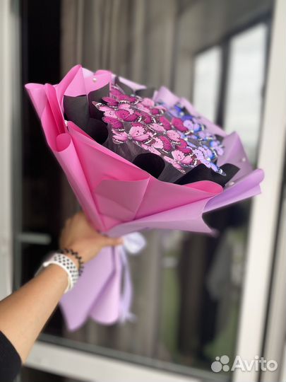 Светящийся букет из бабочек