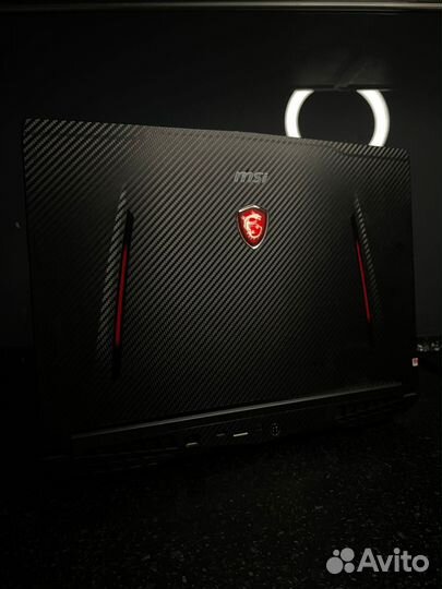 Ноутбук MSI dominator i7-7700/gtx1070/16g/ssd512