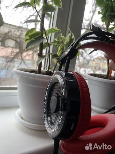 Игровые наушники