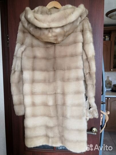 Шуба норковая с капюшоном