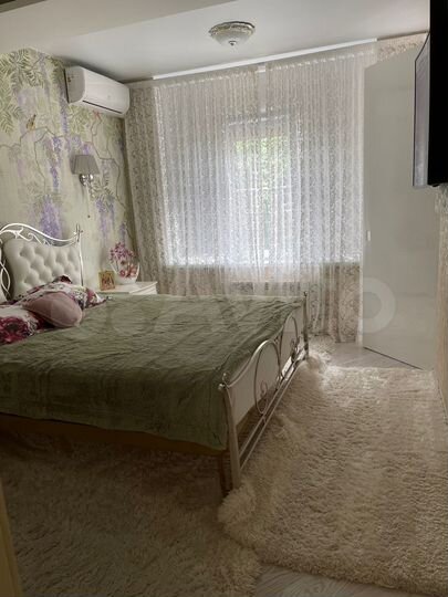 2-к. квартира, 83 м², 2/3 эт.