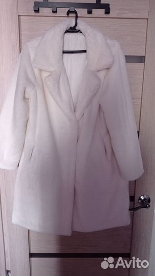 Искусственная шуба белая